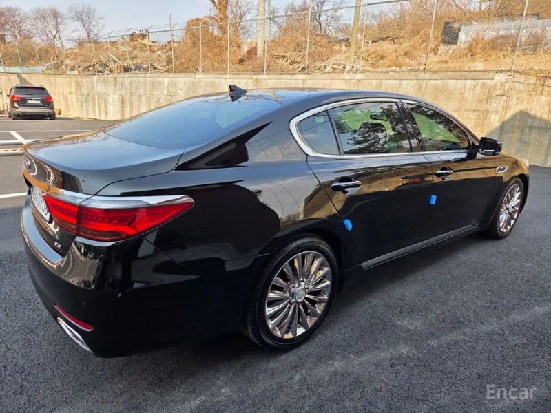 Kia K9