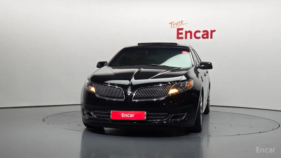 Lincoln MKS