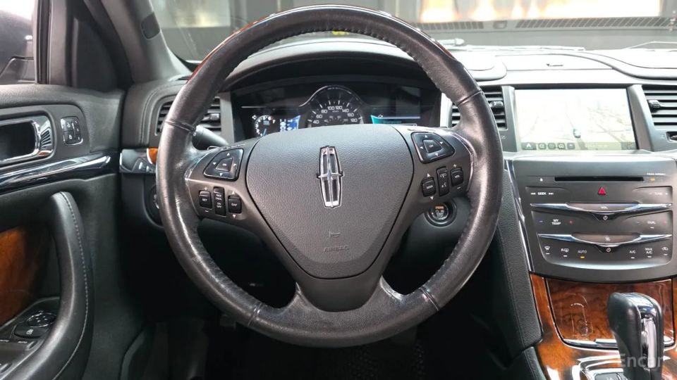 Lincoln MKS
