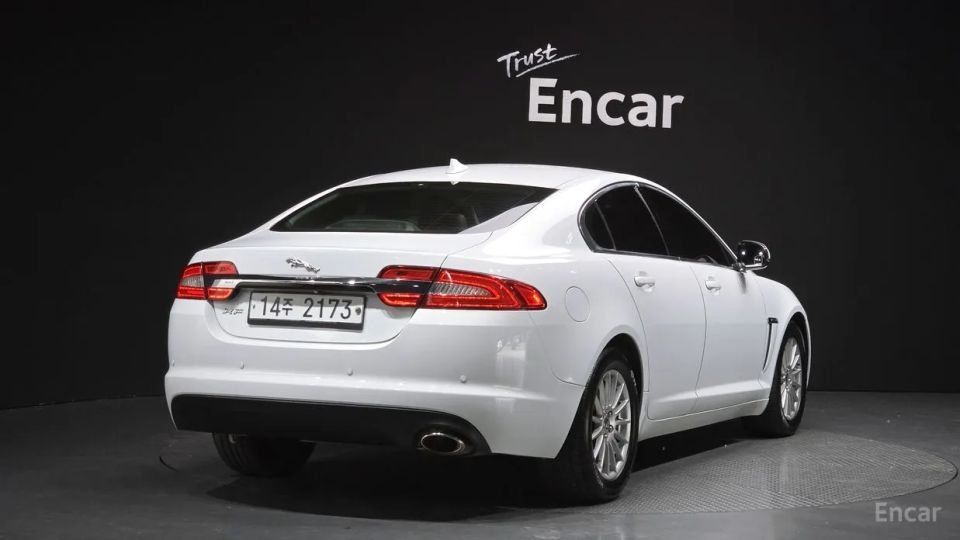 Jaguar xf