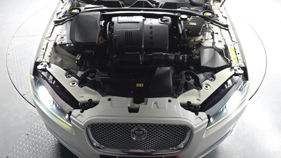 Jaguar xf