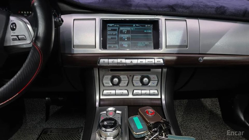 Jaguar xf