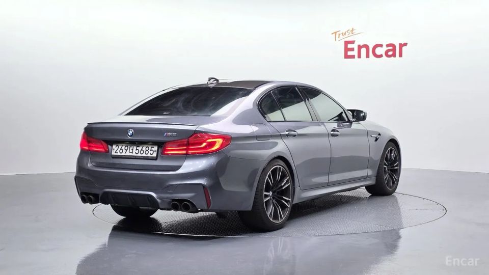 BMW M5
