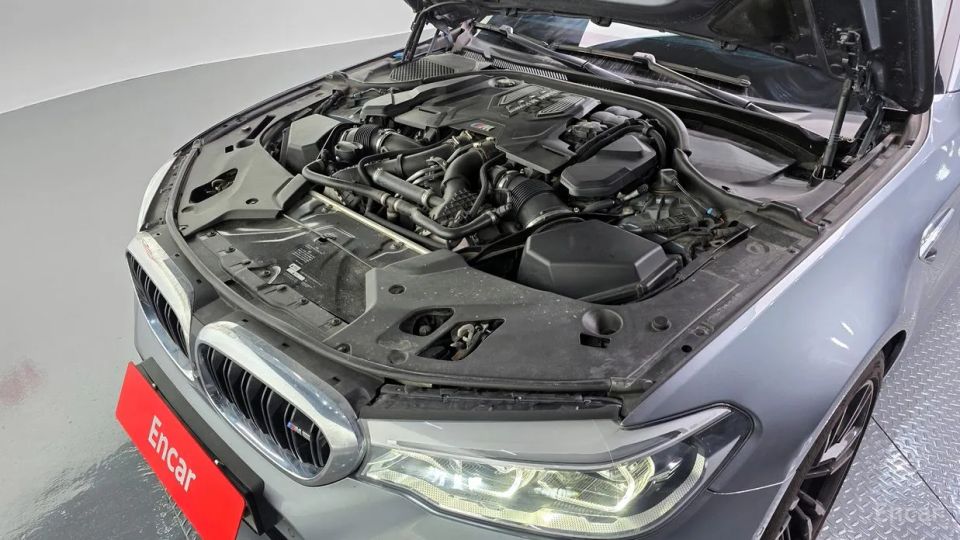 BMW M5