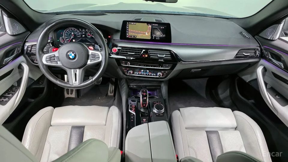 BMW M5