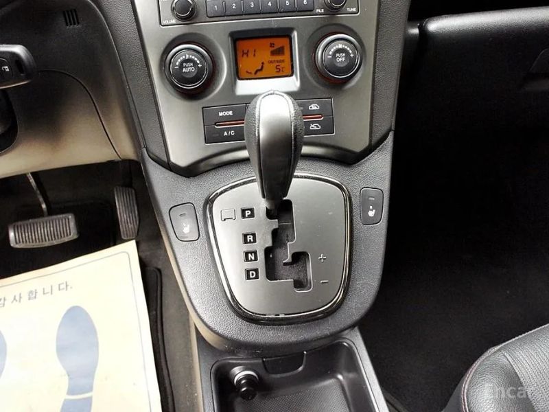 Kia Carens