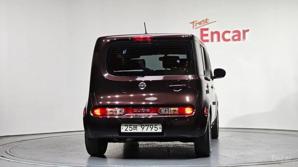 Nissan Cube
