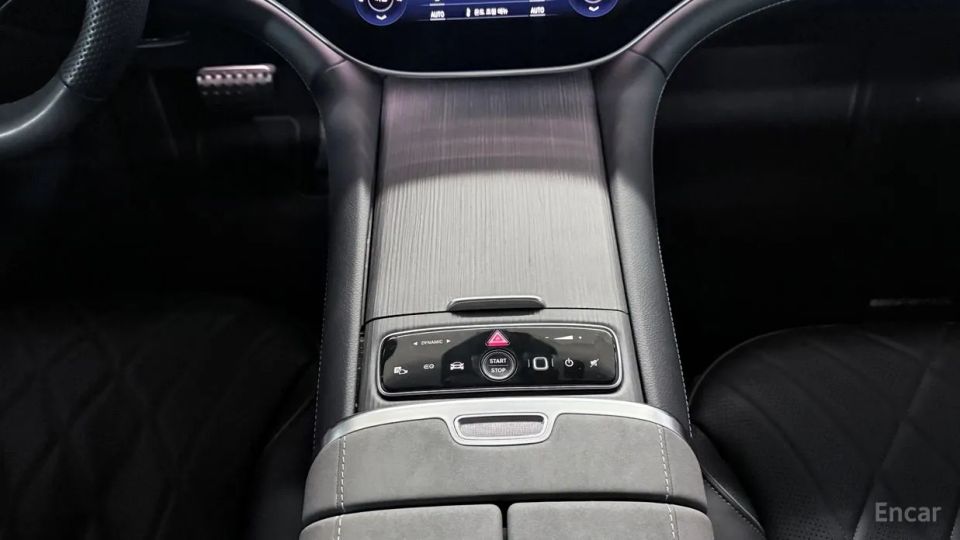Mercedes-Benz EQS