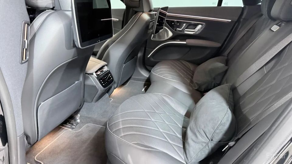 Mercedes-Benz EQS