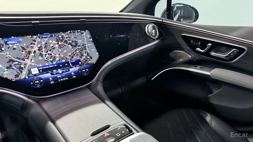 Mercedes-Benz EQS