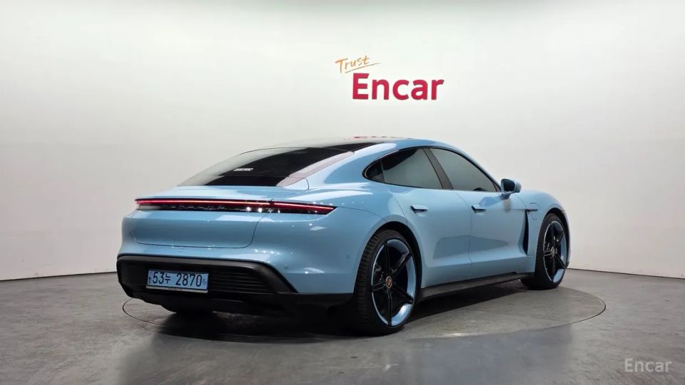 Porsche Taycan