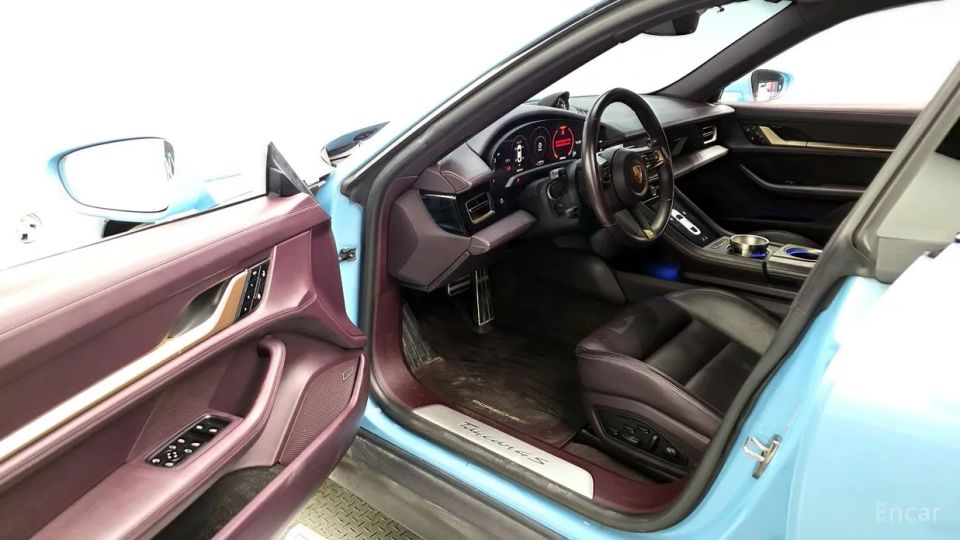 Porsche Taycan