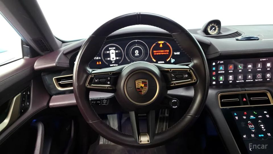 Porsche Taycan