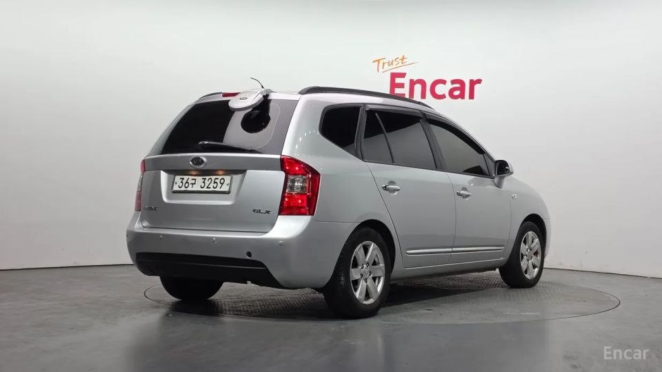 Kia Carens