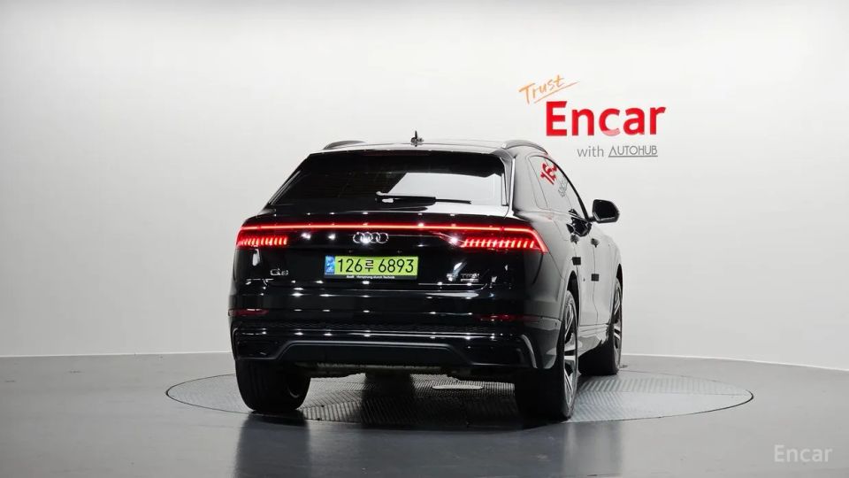 Audi Q8