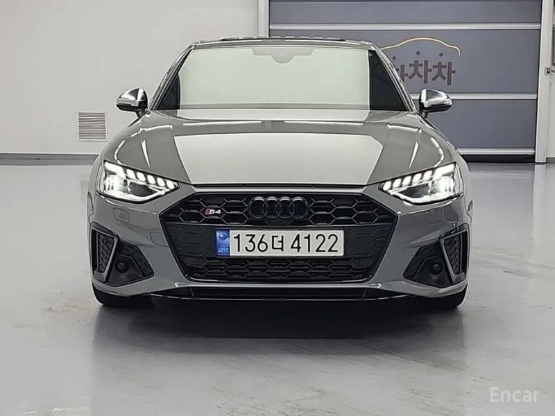 Audi S4