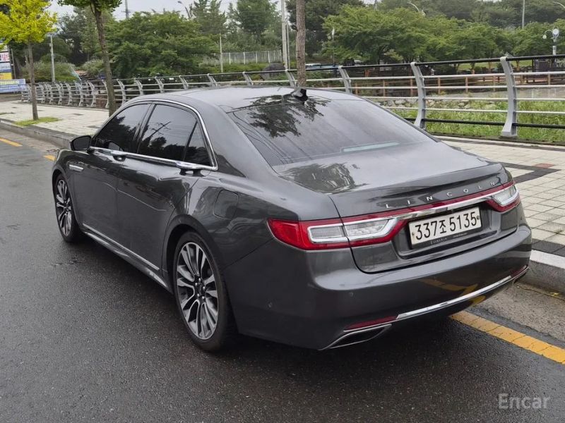 Lincoln Continental