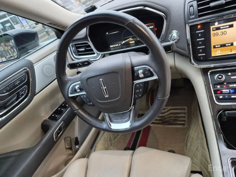 Lincoln Continental