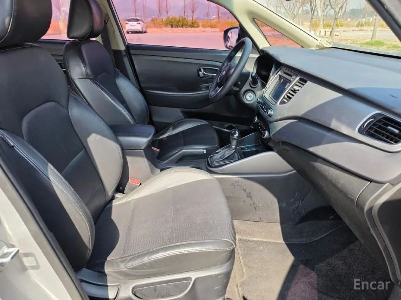Kia Carens
