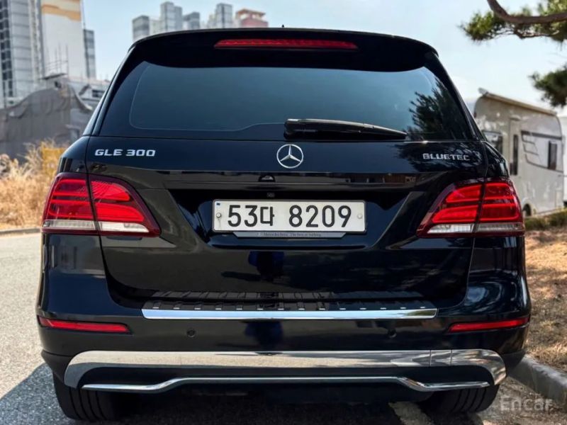 Mercedes-Benz M-class