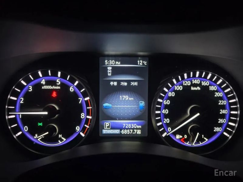 Infiniti Q60