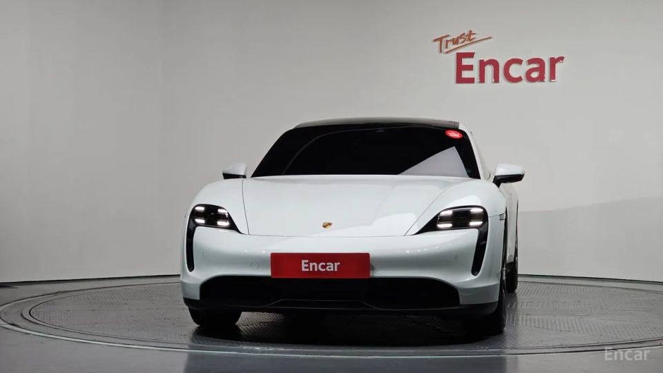 Porsche Taycan