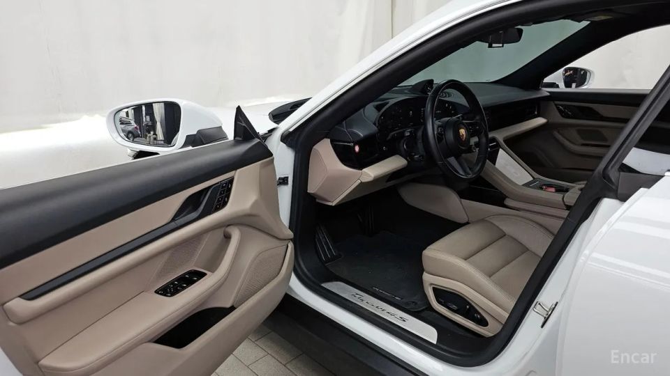 Porsche Taycan