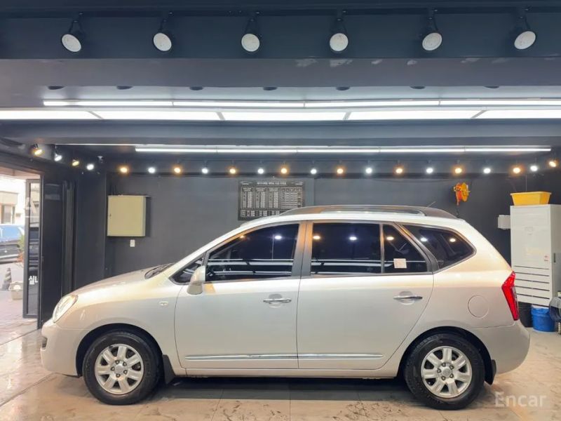 Kia Carens