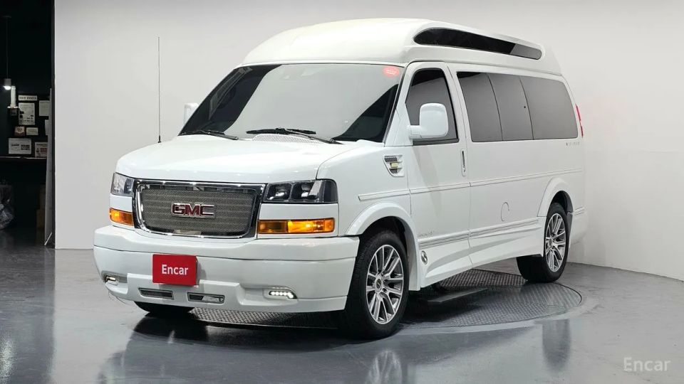 GMC Savana