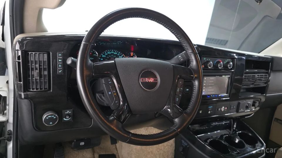 GMC Savana