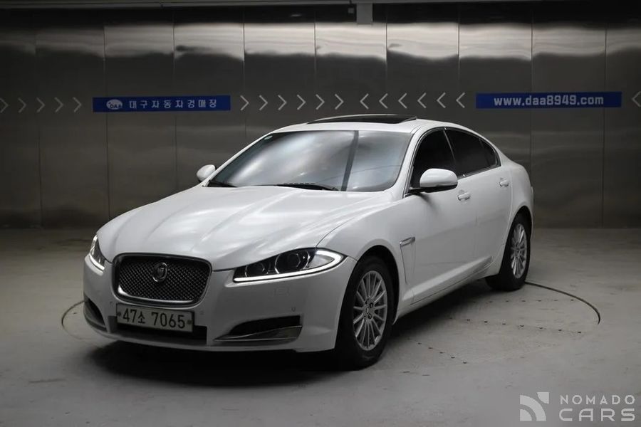 Jaguar xf