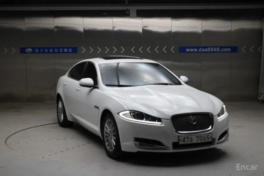 Jaguar xf