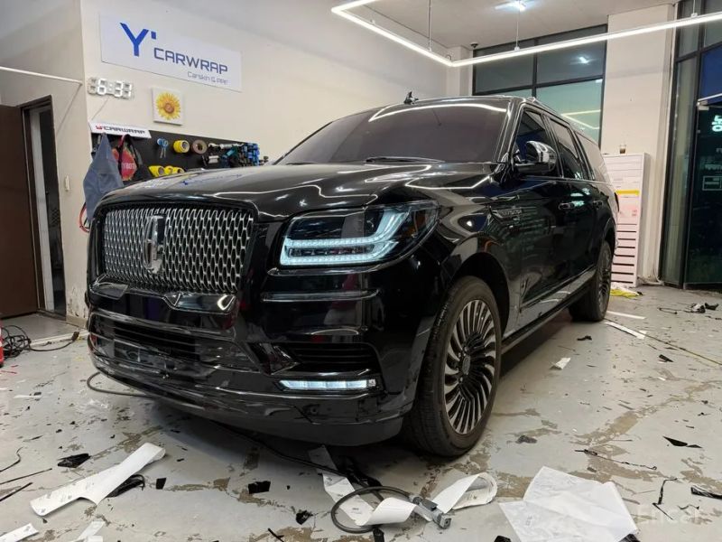 Lincoln Navigator