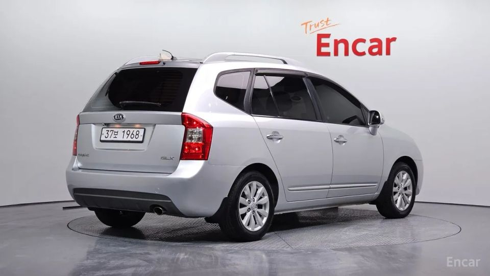 Kia Carens