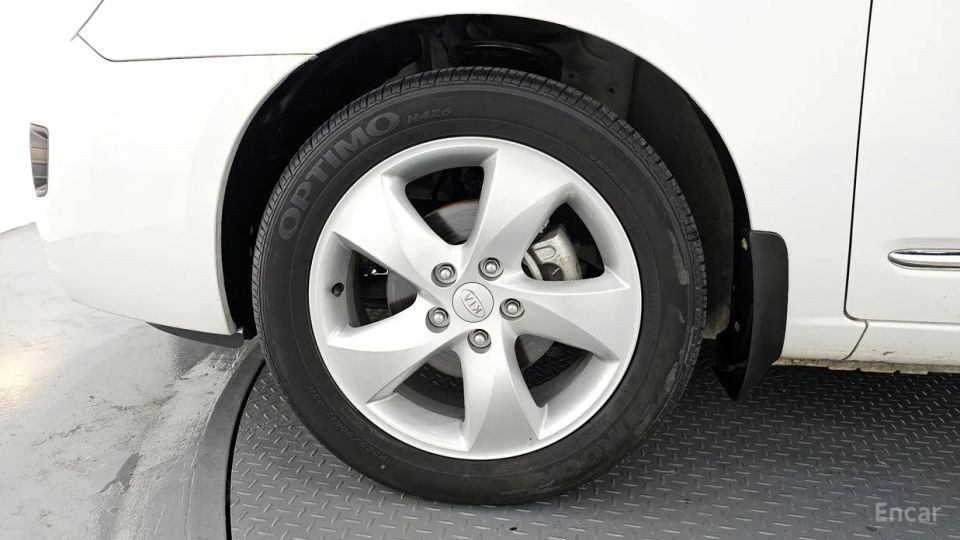 Kia Carens