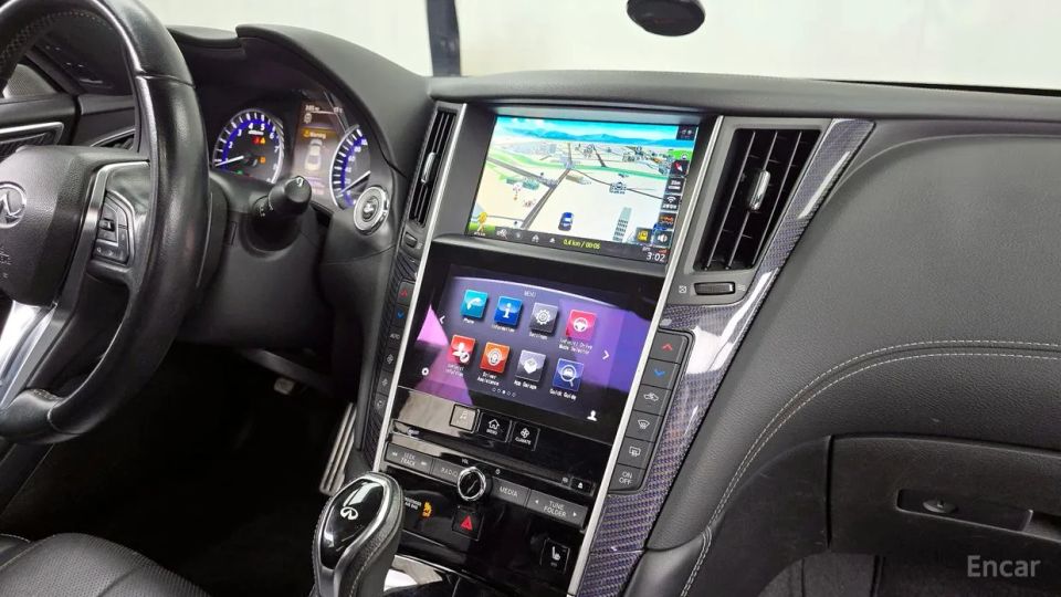 Infiniti Q60
