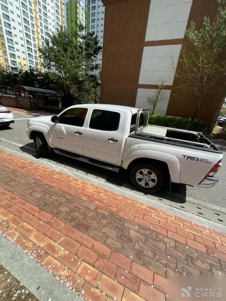 Toyota Tacoma