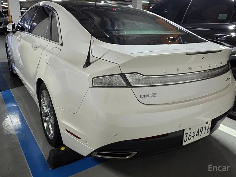 Lincoln MKZ