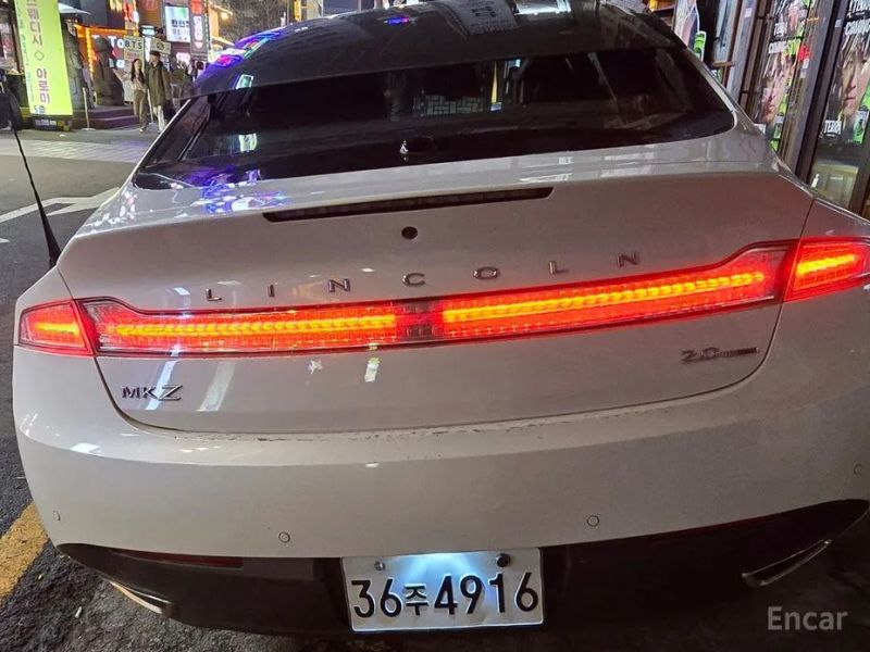 Lincoln MKZ