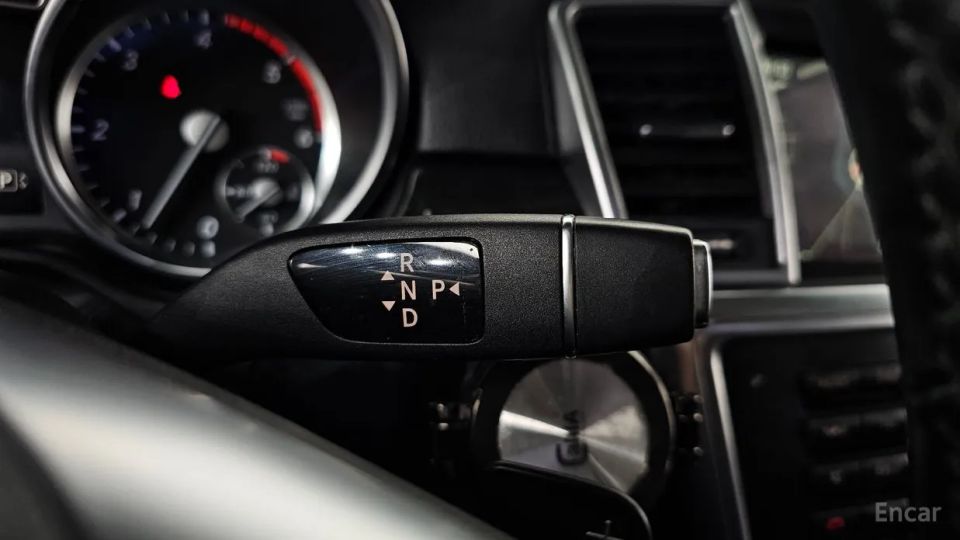 Mercedes-Benz M-class