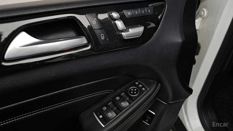 Mercedes-Benz M-class