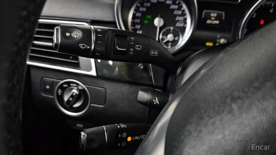 Mercedes-Benz M-class
