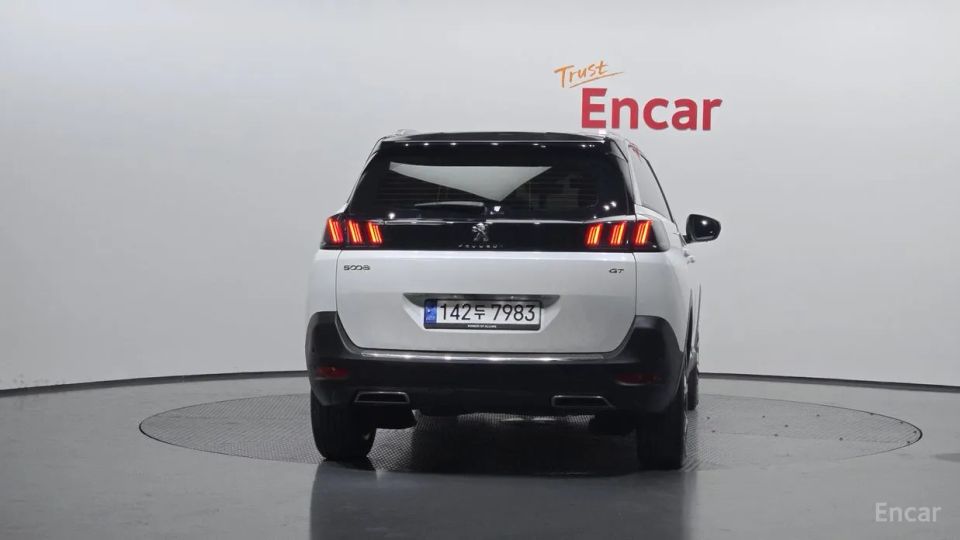 Peugeot 5008