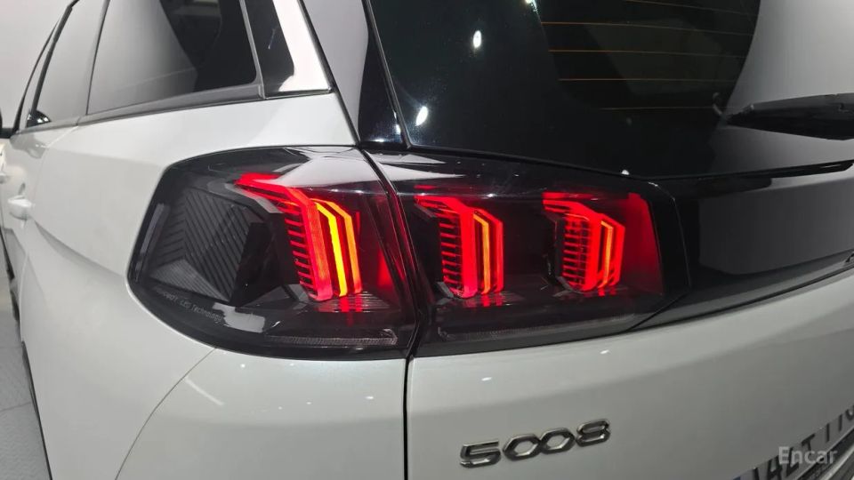 Peugeot 5008