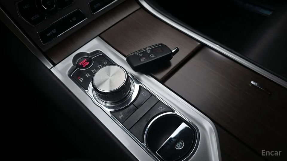 Jaguar xf