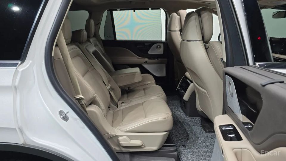 Lincoln Aviator