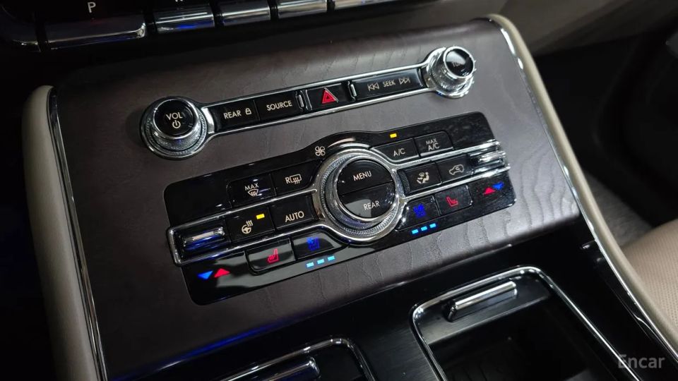 Lincoln Aviator
