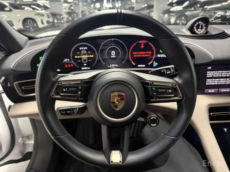 Porsche Taycan