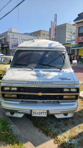 Chevrolet Chevy Van