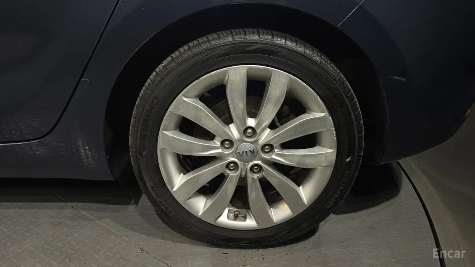 Kia Carens